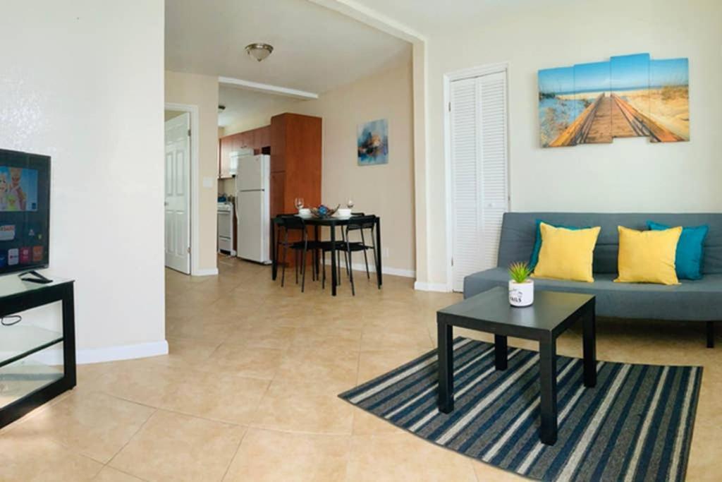 Hollywood Beach Apartments - Walk To The Beach Ngoại thất bức ảnh