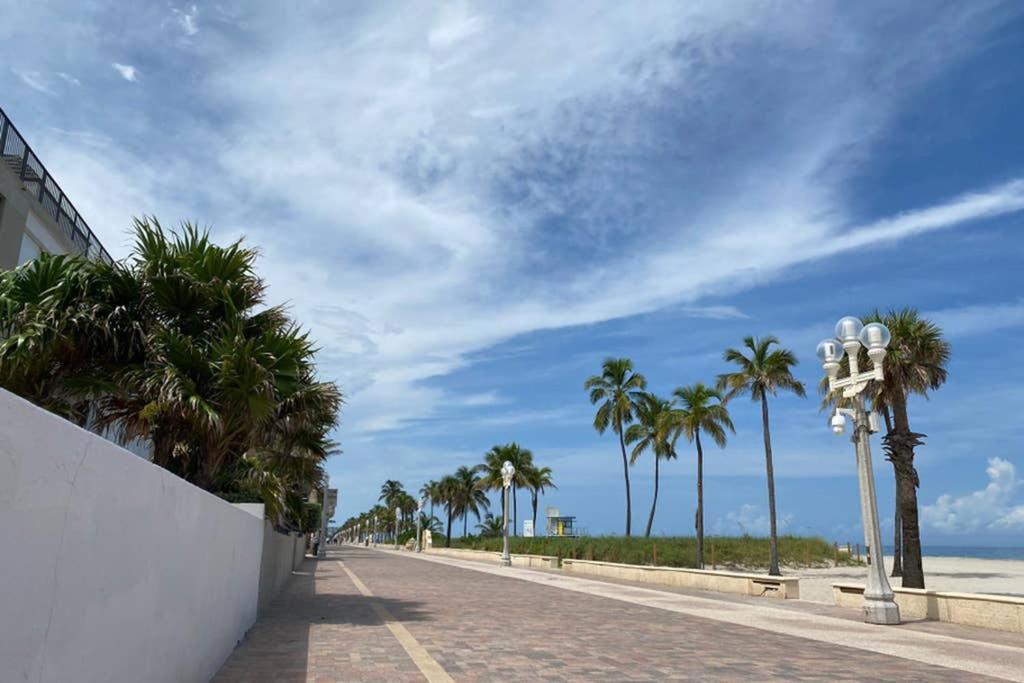 Hollywood Beach Apartments - Walk To The Beach Ngoại thất bức ảnh