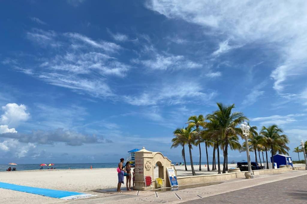 Hollywood Beach Apartments - Walk To The Beach Ngoại thất bức ảnh